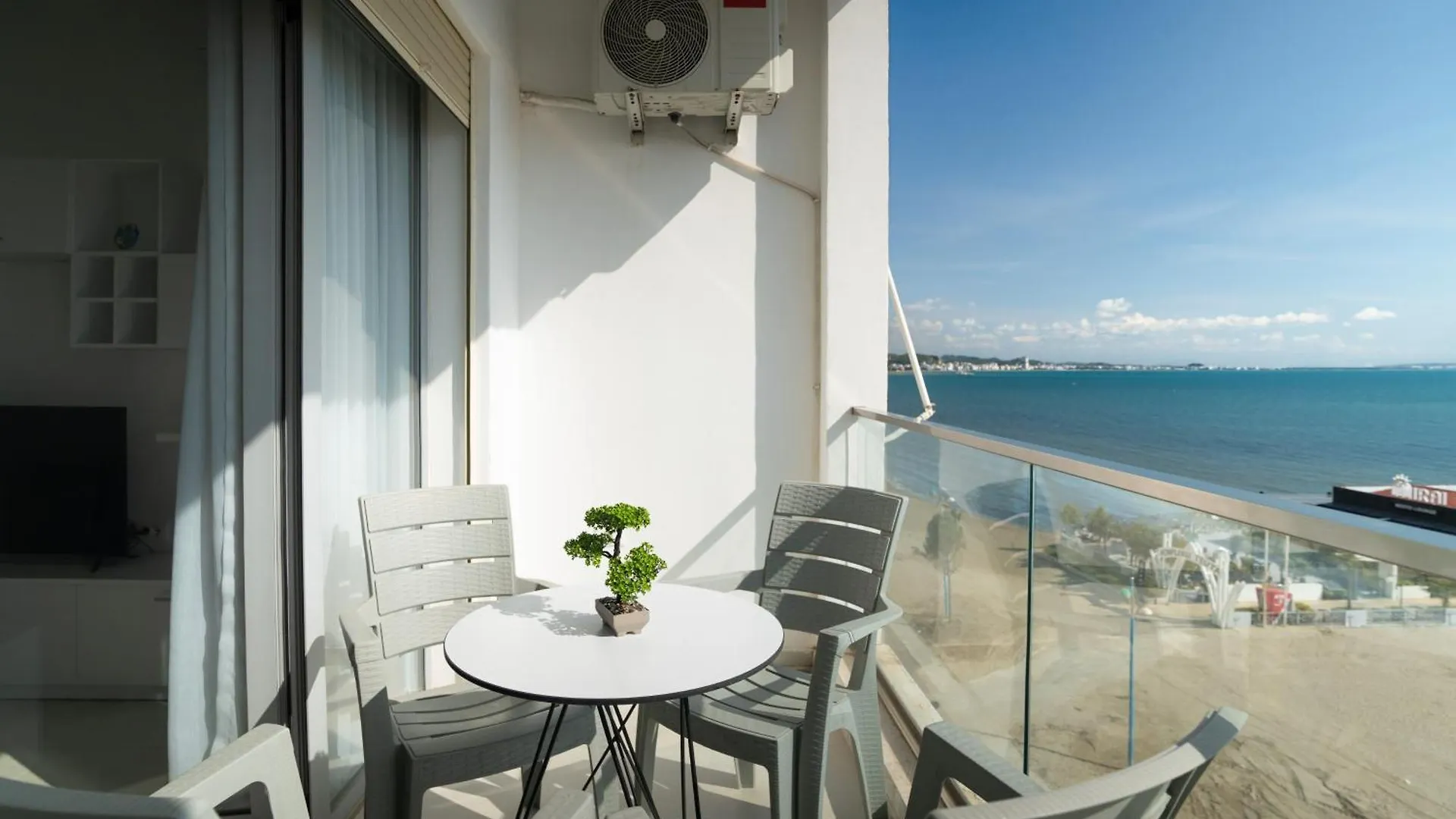 Sea View-Jb Teuta Beach Apartment - Durrs Дуррес 0*,  Албания