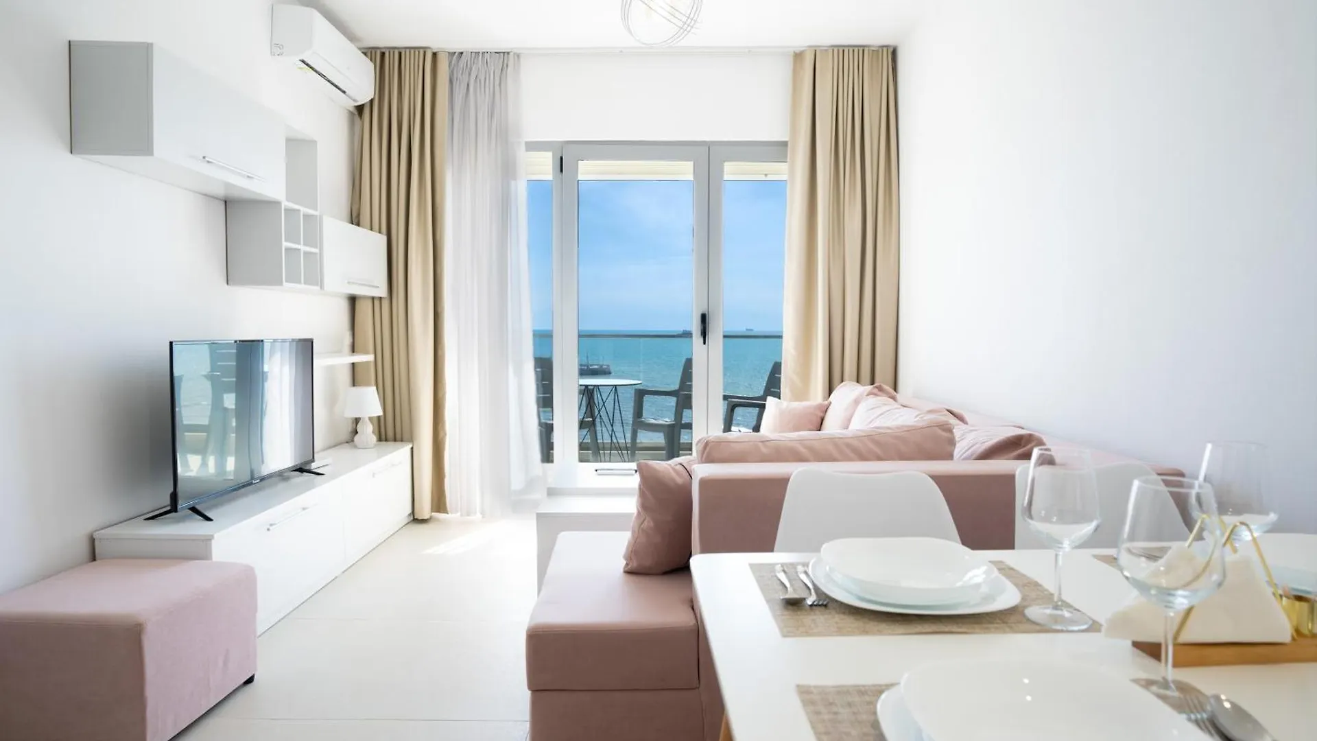 Sea View-Jb Teuta Beach Apartment - Durrs Дуррес Албания